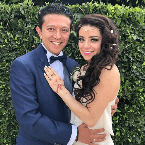 Este 24 marzo, Violeta Isfel celebró su primer año de casada con Raúl Bernal.
<br>
<br>