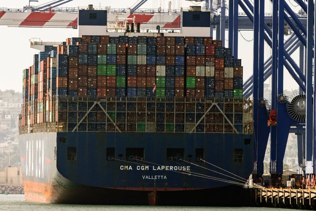 Las importaciones a EEUU registraron un récord histórico en enero ante amenazas arancelarias de Trump