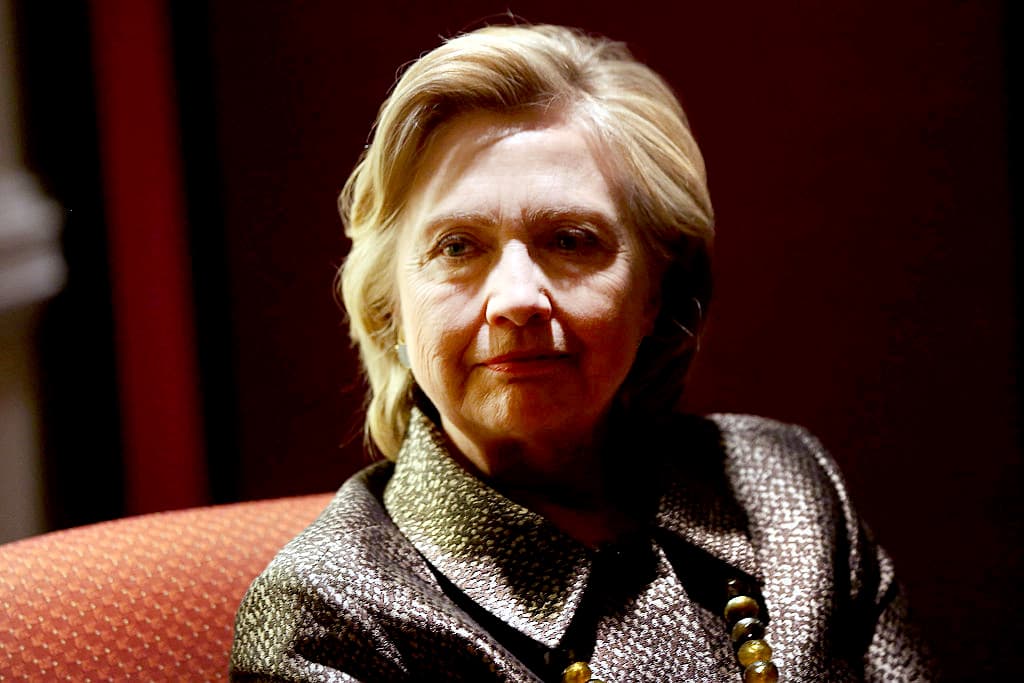 ¿Por qué el FBI recomienda que no se procese a Hillary Clinton?