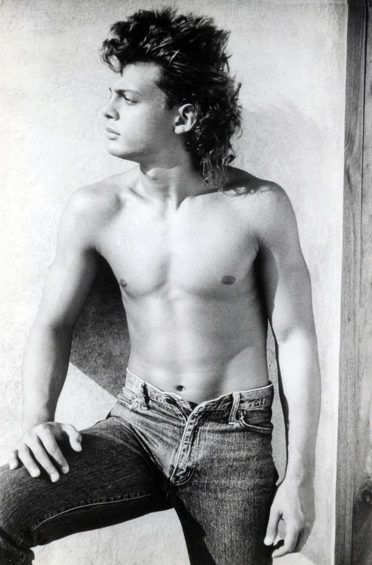 Wow!! 
<b>Luis Miguel </b>se veía espectacular
<b> </b>en el año de 1987.