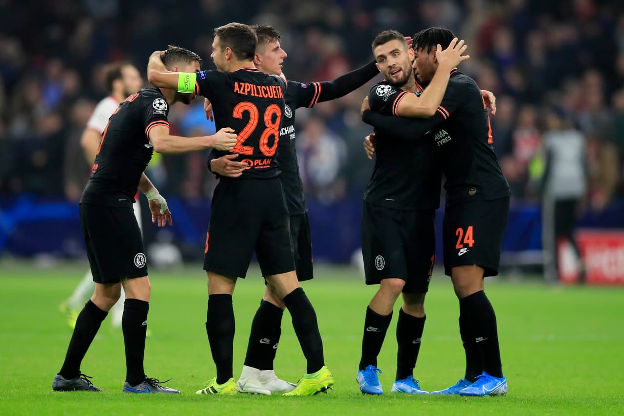 Solo cuatro futbolistas alcanzan los 30 años: César Azpilicueta, Willian, Pedro y Oliver Giroud. El resto de sus jugadores están por debajo de este rango de edad.