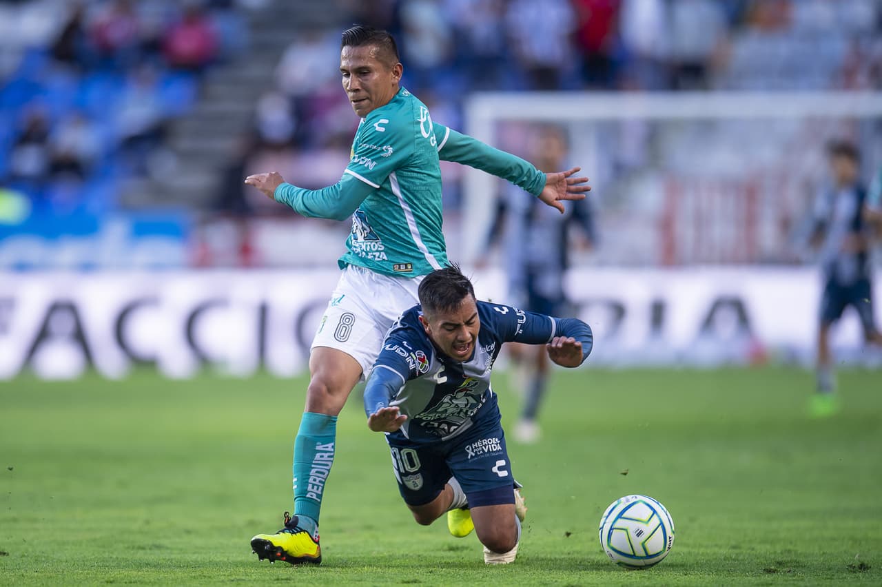Con gol de último minuto el Pachuca derrotó al León en un encuentro que representó el debut de la 'Chofis' López con los Tuzos.