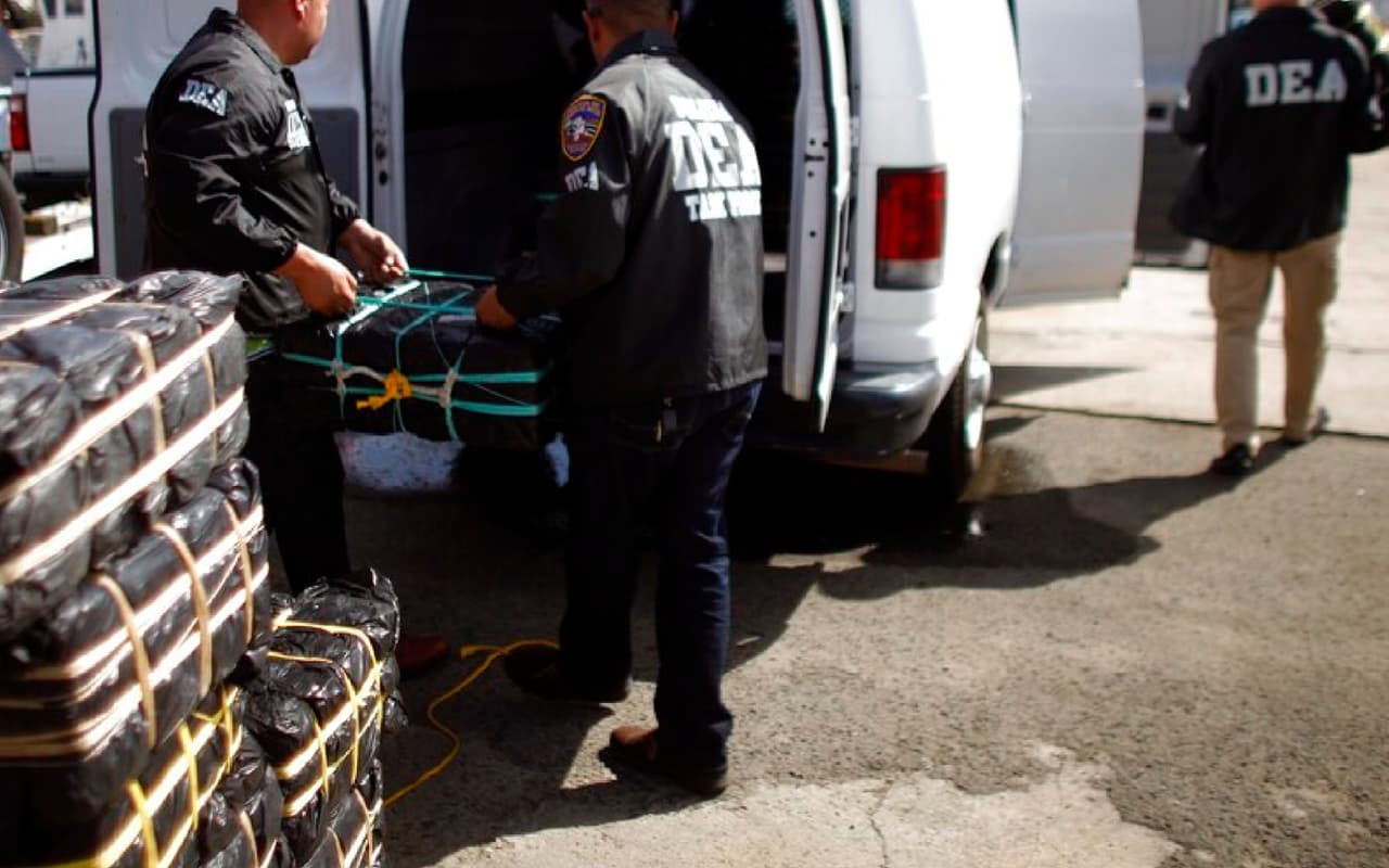 Cómo el cartel de Los Soles y "su líder" Nicolás Maduro causan daños en Puerto Rico