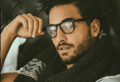 Fue una entrevista realizada en el programa Primer Impacto, el periodista Tony Dandrades, le preguntó al cantante colombiano si esperaba tanta controversia al grabar el tema 'Cuatro babys', a lo que Maluma respondió: "Es que yo creo que vinimos a hacer una entrevista sobre lo de Pipe, ¿no?".