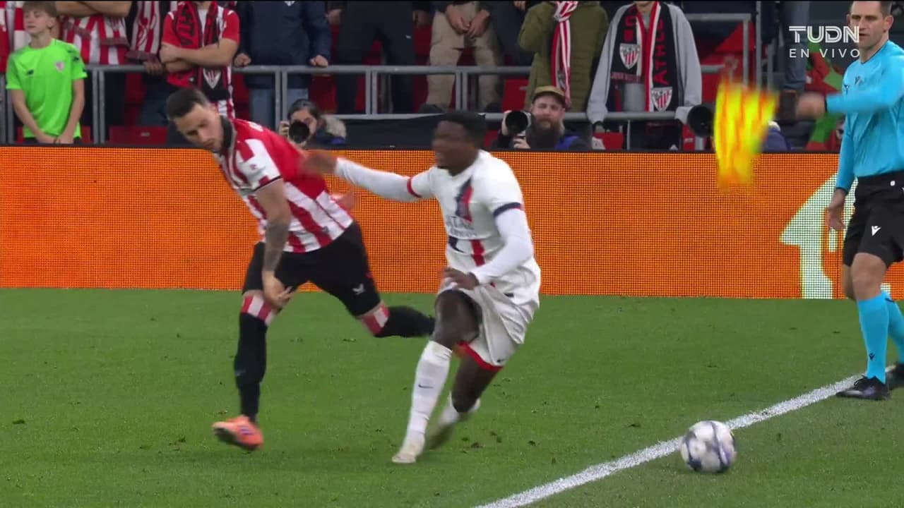 ¡TIRO ATAJADO! disparo por Senny Mayulu.