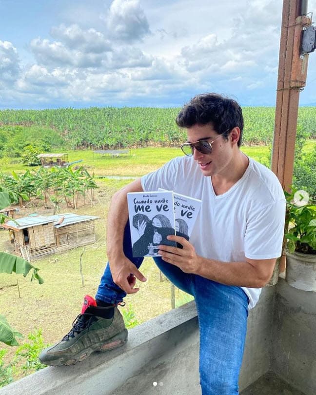 Nombró a los superhéroes que interpretaron: "Thor con traje de tortuga ninja, Spiderman con ropa de civil, Steve Wonder y yo normal", agregó.
<br>