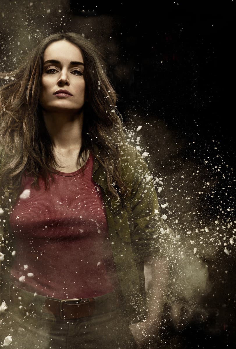 Elisa es miembro del grupo guerrillero "M-19", pero sus ideales cambiarán cuando ellos se alíen con Escobar. La actriz Ana de la Reguera encarna a esta escurridiza mujer.