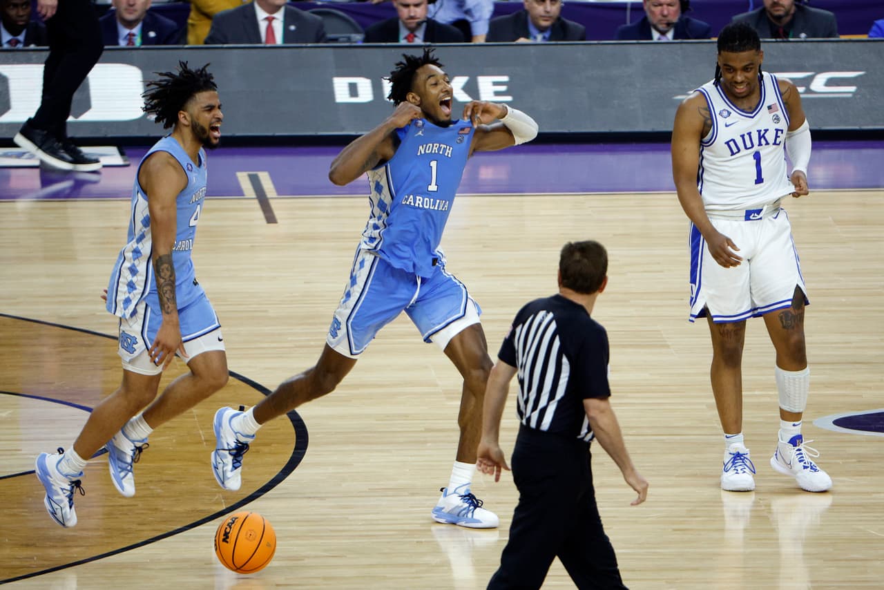 "Si bien todos animaremos a Carolina por su séptimo título nacional, pedimos nuevamente que los fanáticos que se unan a nosotros en Franklin Street después del juego celebren de manera segura y apropiada", agregó la ciudad de Chapel Hill en un comunicado.