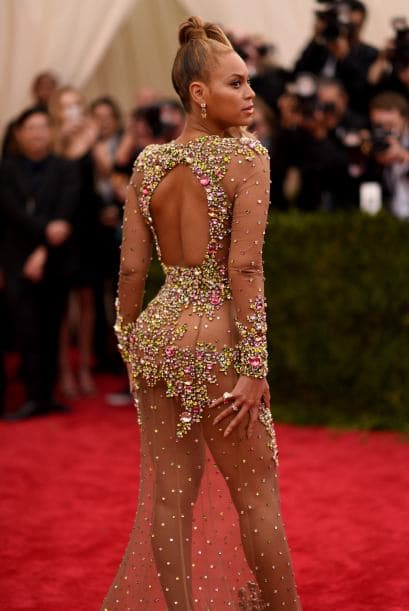 En la gala del MET las tres sensuales famosas dejaron a muchos boquiabiertos con sus curvas al descubierto. ¿Quién las lució mejor?
