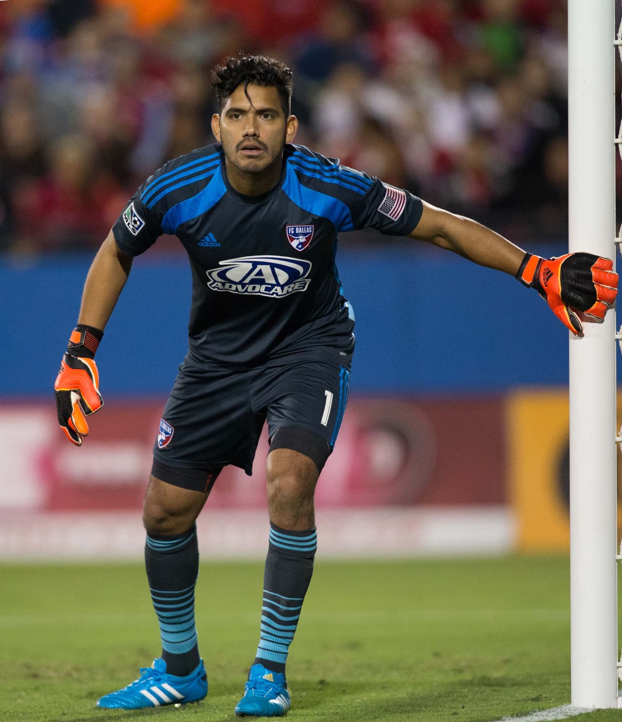 La afición de FC Dallas todavía recuerda al peruano Raúl 'Superman' Fernández.