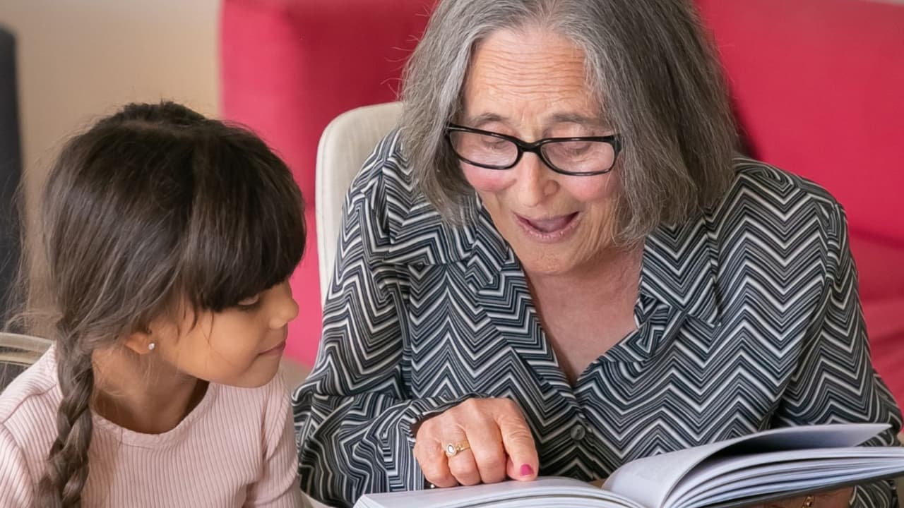 Organización CASA en NJ: Voluntarios que cambian vidas de niños en cuidado temporal