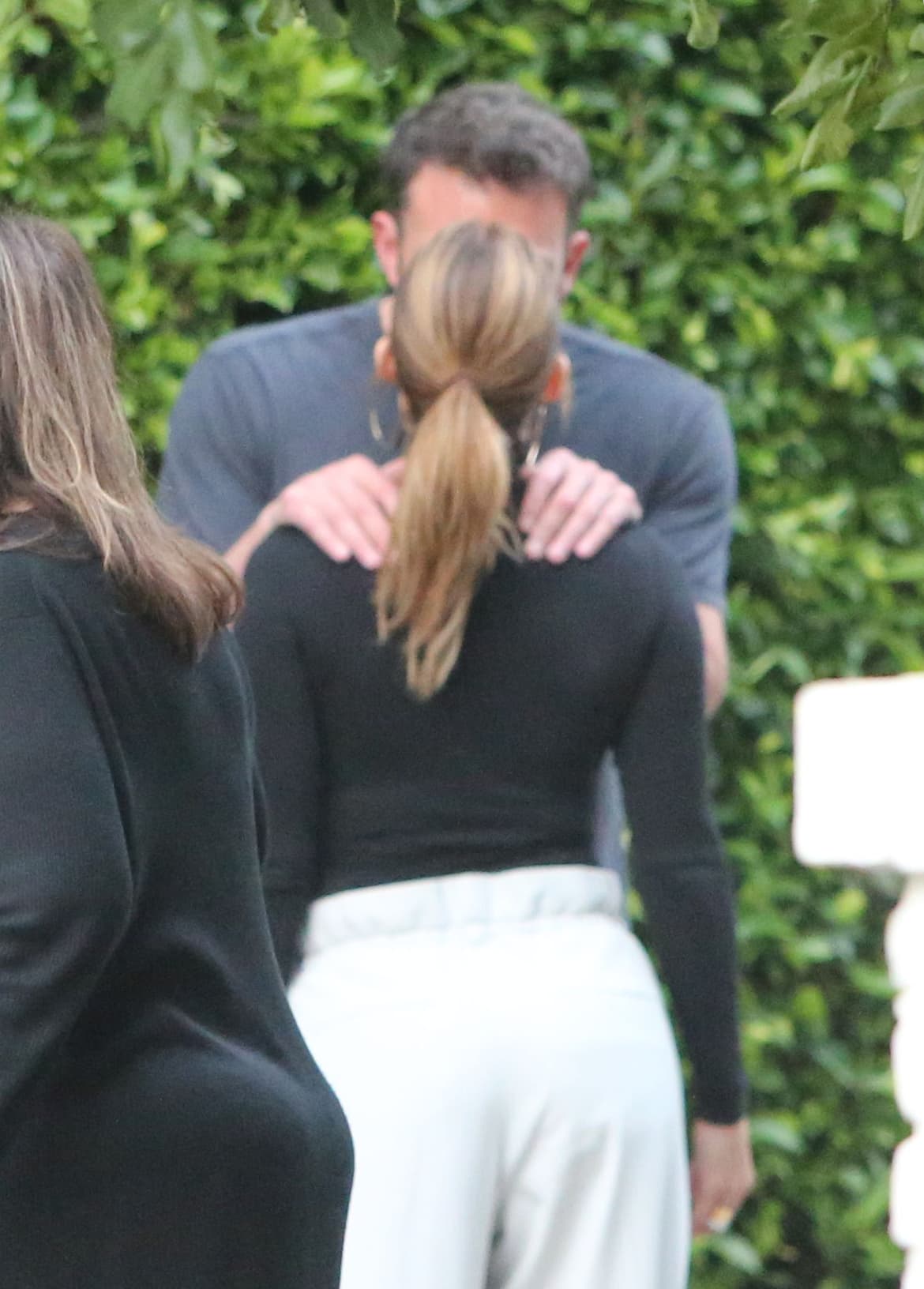 "Ben no es de las grandes celebraciones, así que 
<b><a href="https://www.univision.com/famosos/ben-affleck-jlo-45-mil-dolares-joyas-cumpleanos" target="_blank">pensó que era perfecto</a></b>", agregó el informante. 
<br>