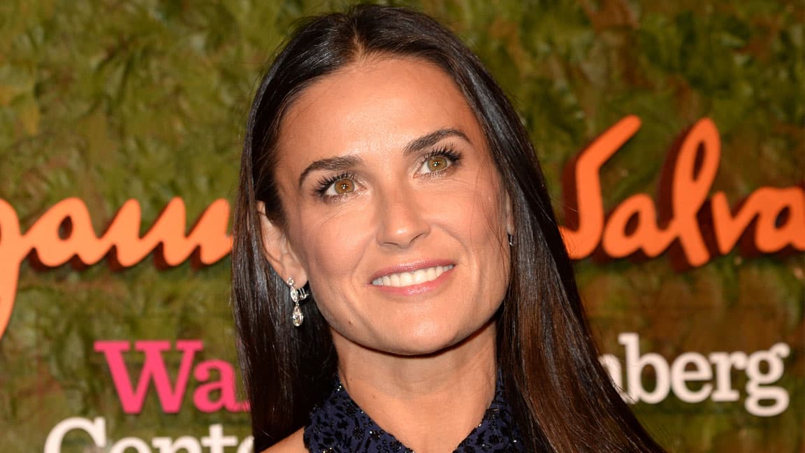 Roban 200 mil dólares a Demi Moore