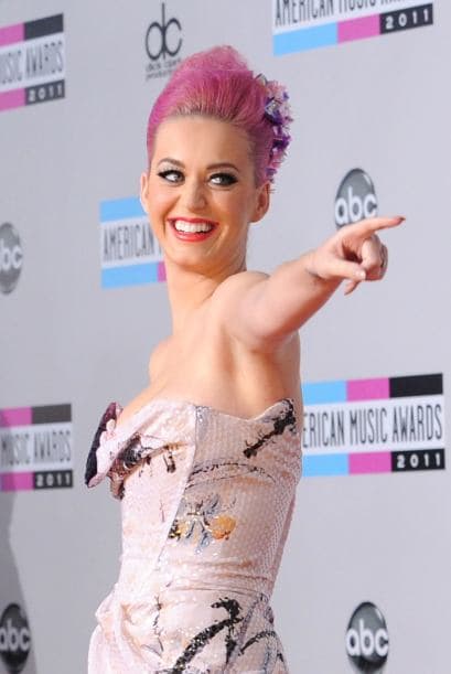 KATY PERRY- Con ingresos de poco más de $44 millones, se coloca como la tercer cantante que más ganó en 2011.