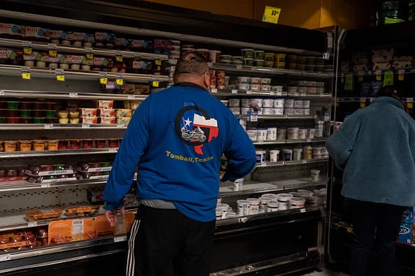 También limitaron otros productos como: Tanque de gas propano, aerosol desinfectante, paños de alcohol, guentes y primeros auxilios, desinfectantes de tamaño de viaje.