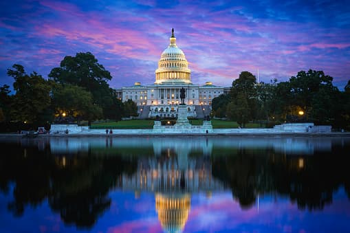 <b>2.-Washington DC, Estados Unidos.-</b> La capital contará con reflectores durante 2020 por la celebración del centenario de la 19a Enmienda, norma constitucional que otorgó a las mujeres el derecho al voto. Los museos icónicos como la National Portrait Gallery, el National Museum of American History y el National Museum of Women in the Arts tendrán exhibiciones especiales relacionadas con este importante hito en derechos humanos. Sumado a esto, las elecciones presidenciales mantendrán la atención, por lo que le fue otorgado el puesto número dos de la lista. 
<br>