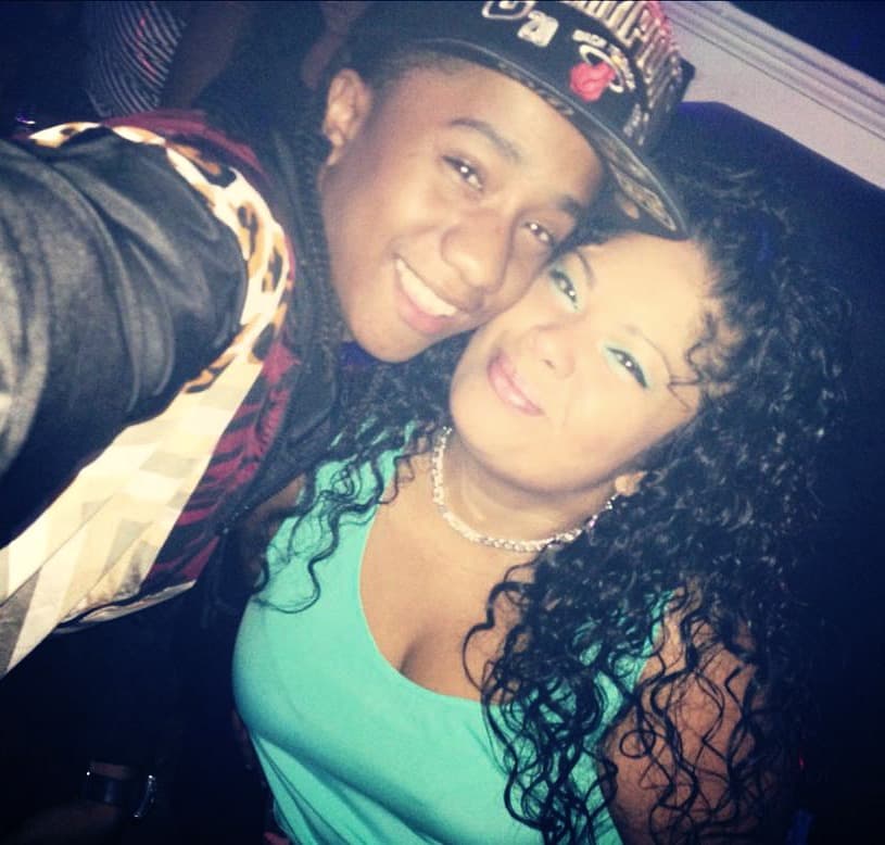 En su casa le dicen Baby Boy, es productor de su propia música y usa la música como forma de escape.