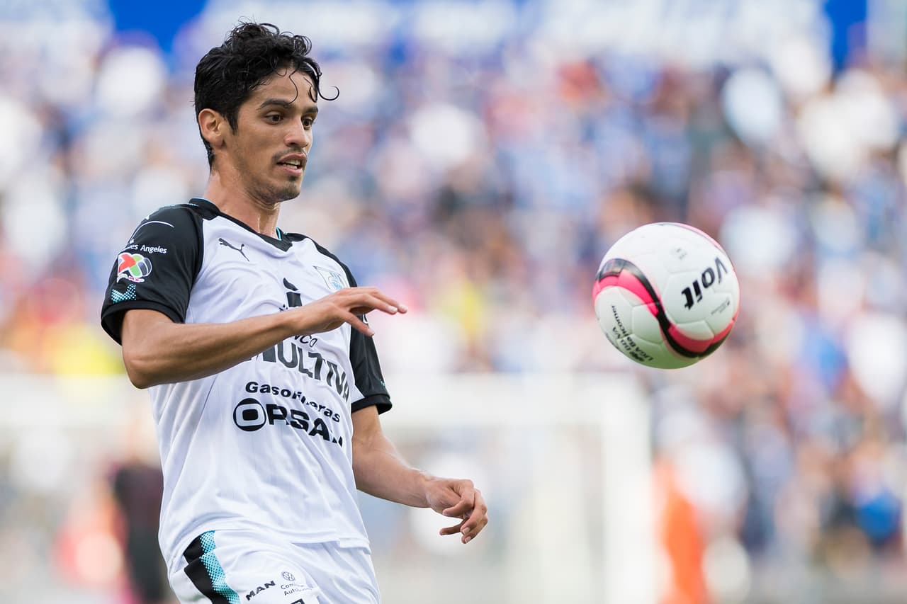 Action photo during the match Queretaro vs Monterrey corresponding 12th of the League MX of the Apertura 2017 Tournament at Corregidora Stadium. Foto de accion durante el partido Queretaro vs Monterrey, correspondiente a la Jornada 12 de la Liga MX del Torneo Apertura 2017, en Estadio Corregidora en la foto: Jaime Gomez Queretaro 30/09/2017/MEXSPORT/Omar Martinez
