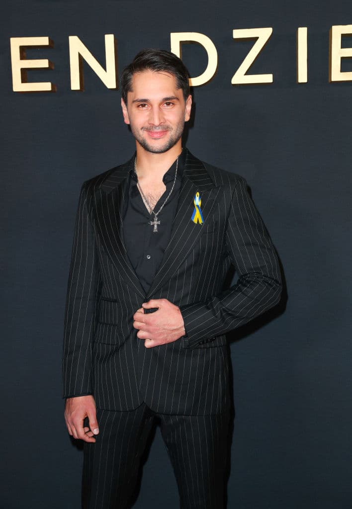 Esto se debió a que Anna-Maria subió fotografías junto a Otar ambos vestidos como novios; después se reveló que era una sesión fotográfica para la colección de la diseñadora Marta Trojanowska.