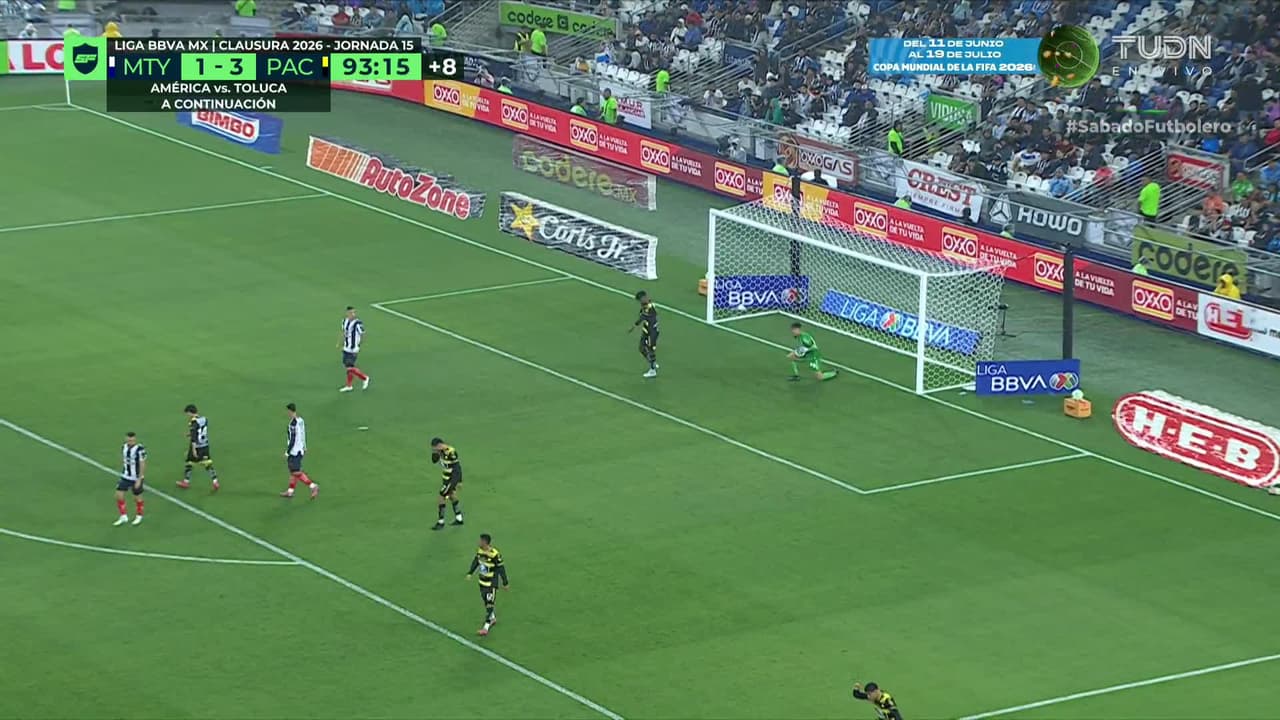 ¡TIRO ATAJADO! disparo por Roberto de la Rosa.