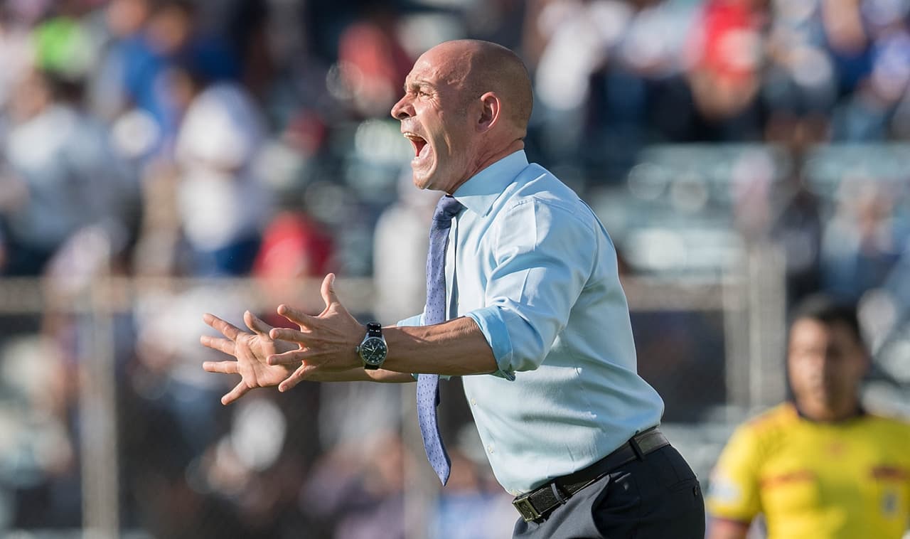 El director técnico siempre será recordado por las postales que nos dejó mientras dirigía a la Máquina Celeste.