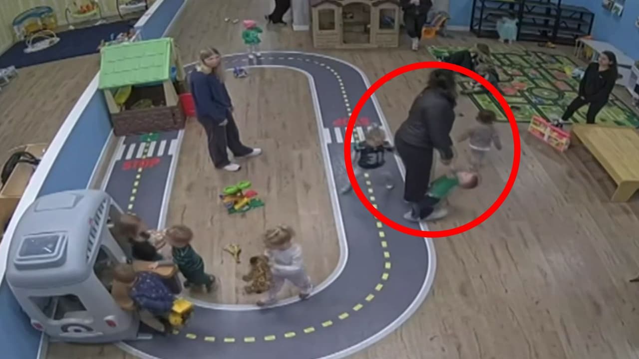 Video de guardería desata indignación: Empleada es captada lanzando a un niño causando accidente