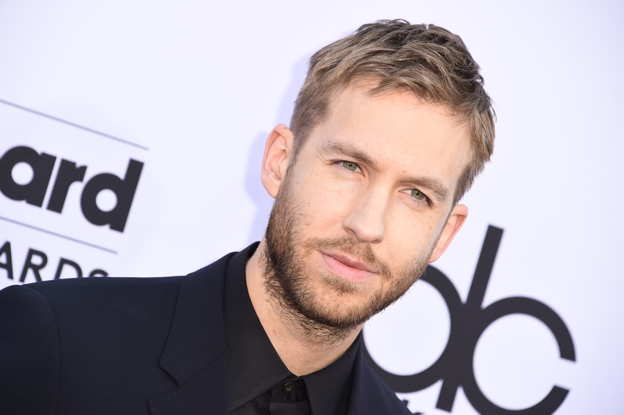 Calvin Harris lanza un dardo envenenado a Taylor Swift en los premios GQ