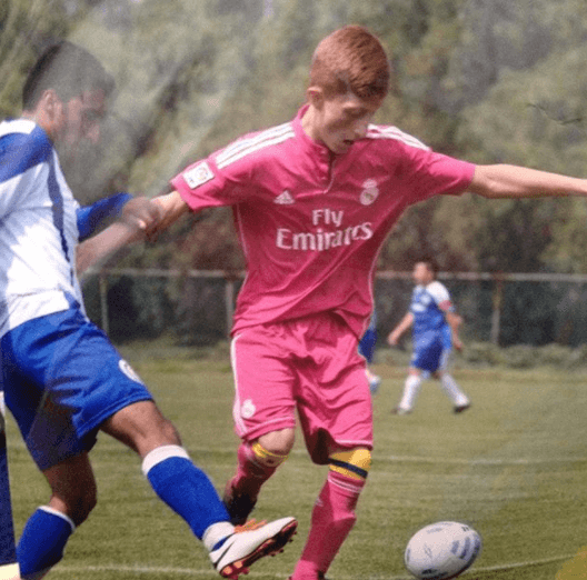 Durante todos estos años se dedicó a su pasión más grande, el fútbol.