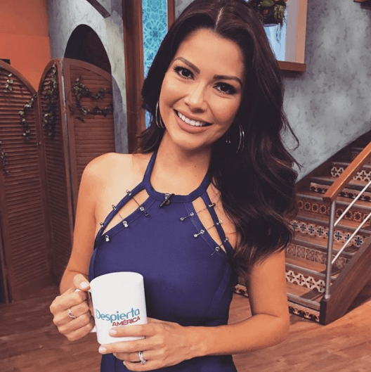 Ana Patricia llegó muy emocionada después de su primer presentación en la pista de Mira Quién Baila.