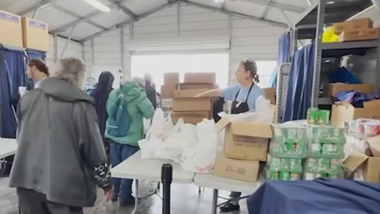 Organizaciones alimentarias se preparan ante posible falta de apoyo para familias sin SNAP