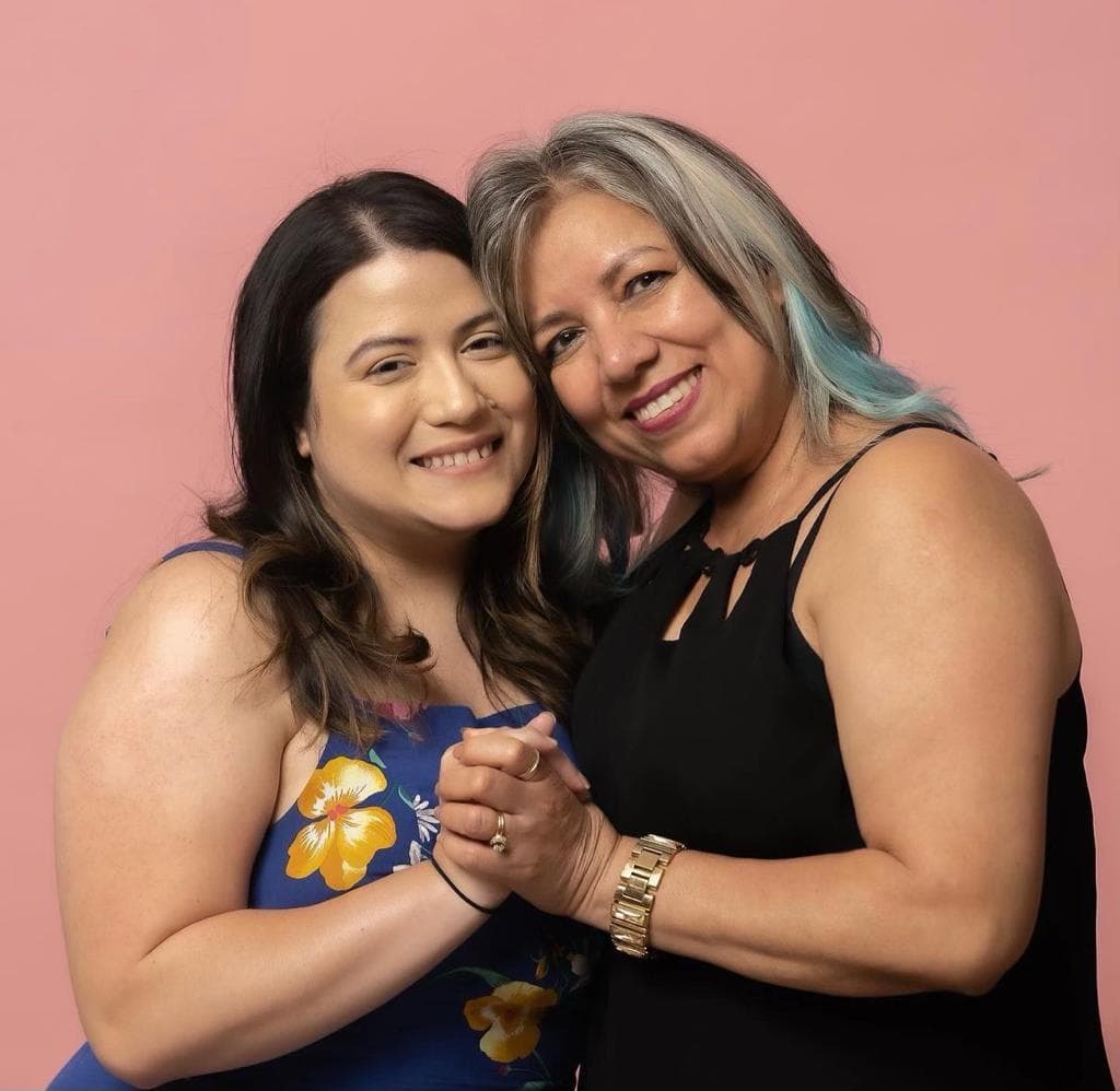 “Heidi y Adriana dejan un legado de felicidad y amor. Fueron
<b> </b>amadas por todos los que las conocieron y serán extrañadas”, dice una publicación de gofundme, creada para ayudar con los gastos funerarios.