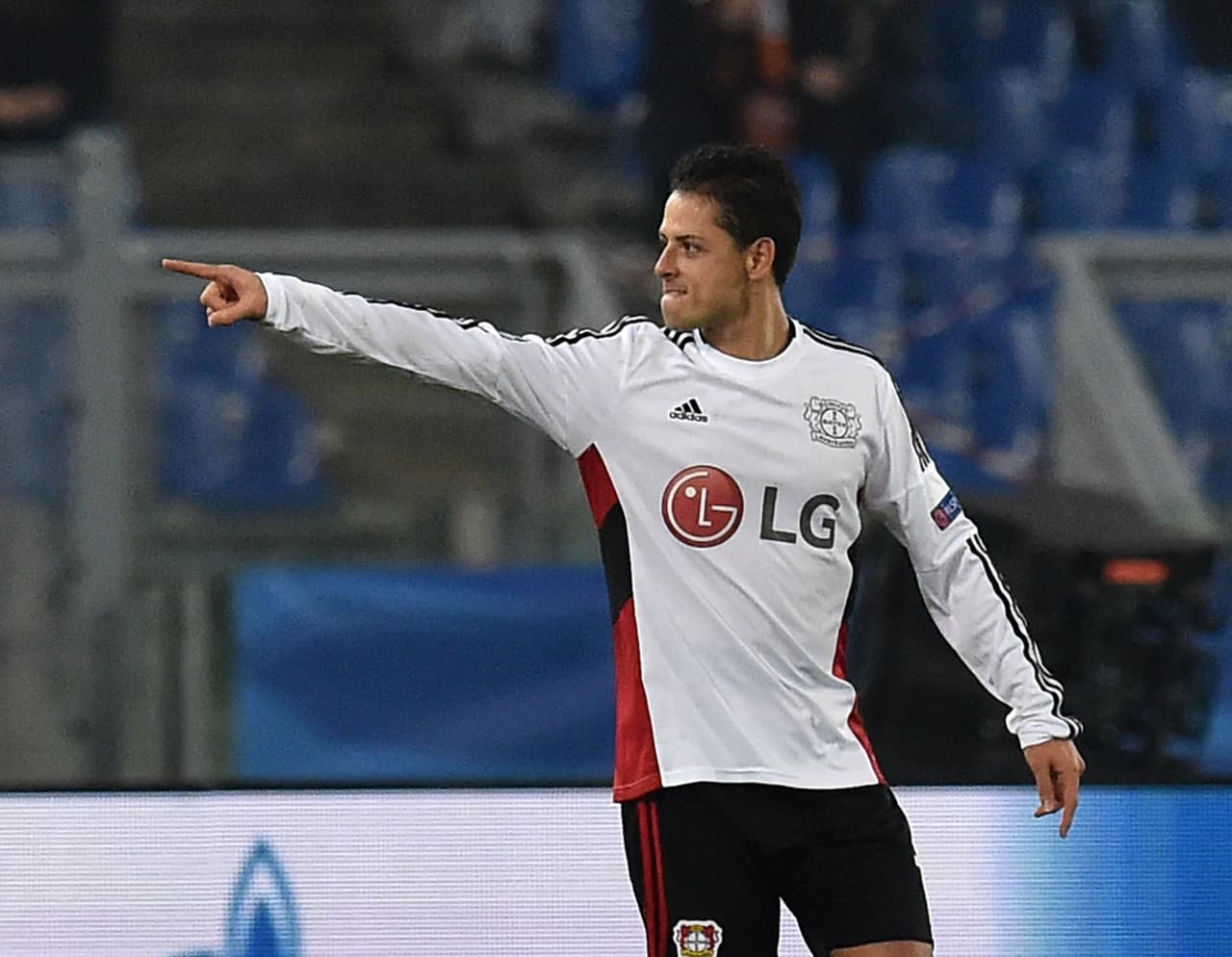 Javier Hernández - 12 millones de euros del Manchester United al Bayer Leverkusen.