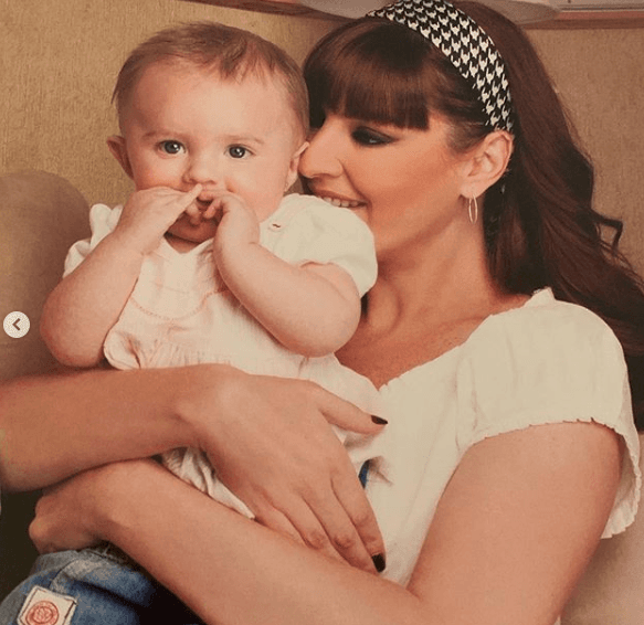 Natalia cumplió 10 años este jueves y Chantal Andere no paró de felicitarla.