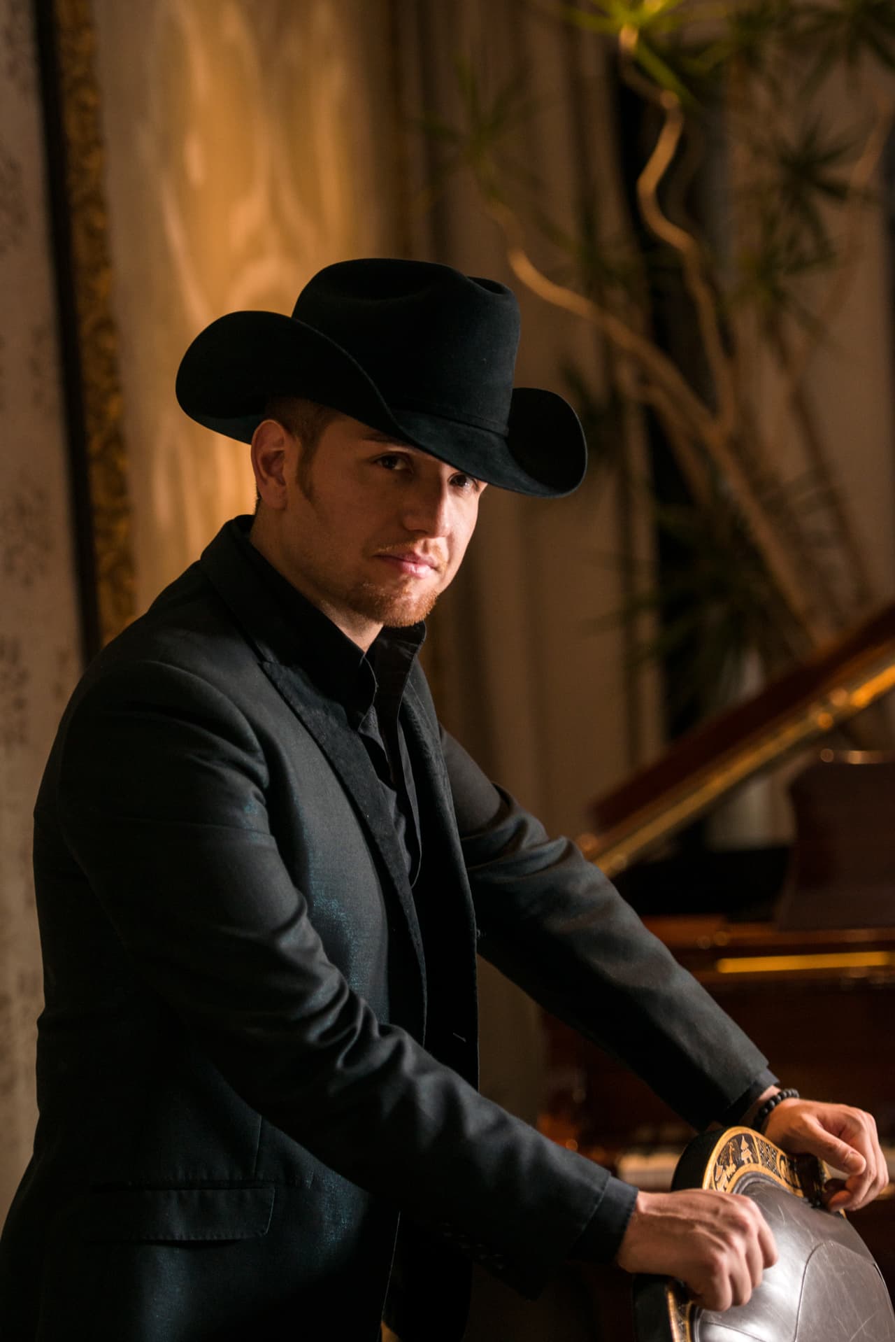 'El Dasa'. Juez. Nuestra Belleza Latina. Sesión fotográfica jueces y conductores en Las Vegas.