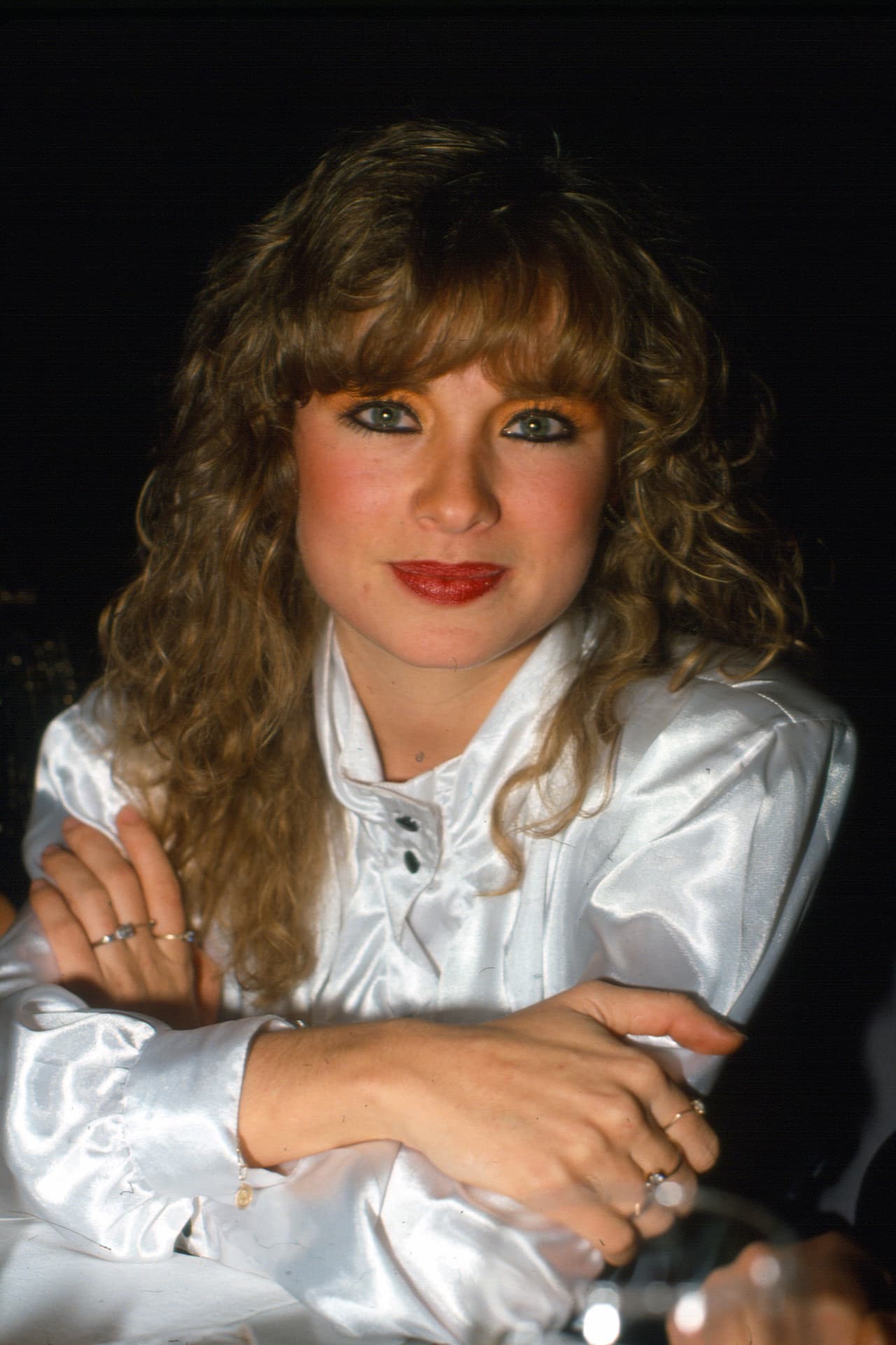 En la década de 1980 su rostro era considerado muy atractivo, pero confiesa, que no todo era perfecto: “Siempre me criticaban las piernas flacas.
<b>Alguna vez hasta mi papá me dijo que los caballos más finos tenían las piernas delgadas</b>, en ese momento deje de usar pantalón para ponerme faldas”.