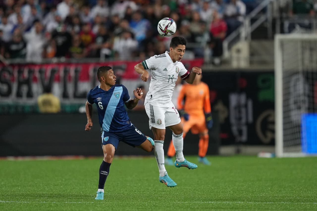 Con un equipo de jugadores jóvenes como Carlos Acevedo, Marcelo Flores o Luis Chávez, el Tricolor tuvo un pobre desempeño ante Guatemala.