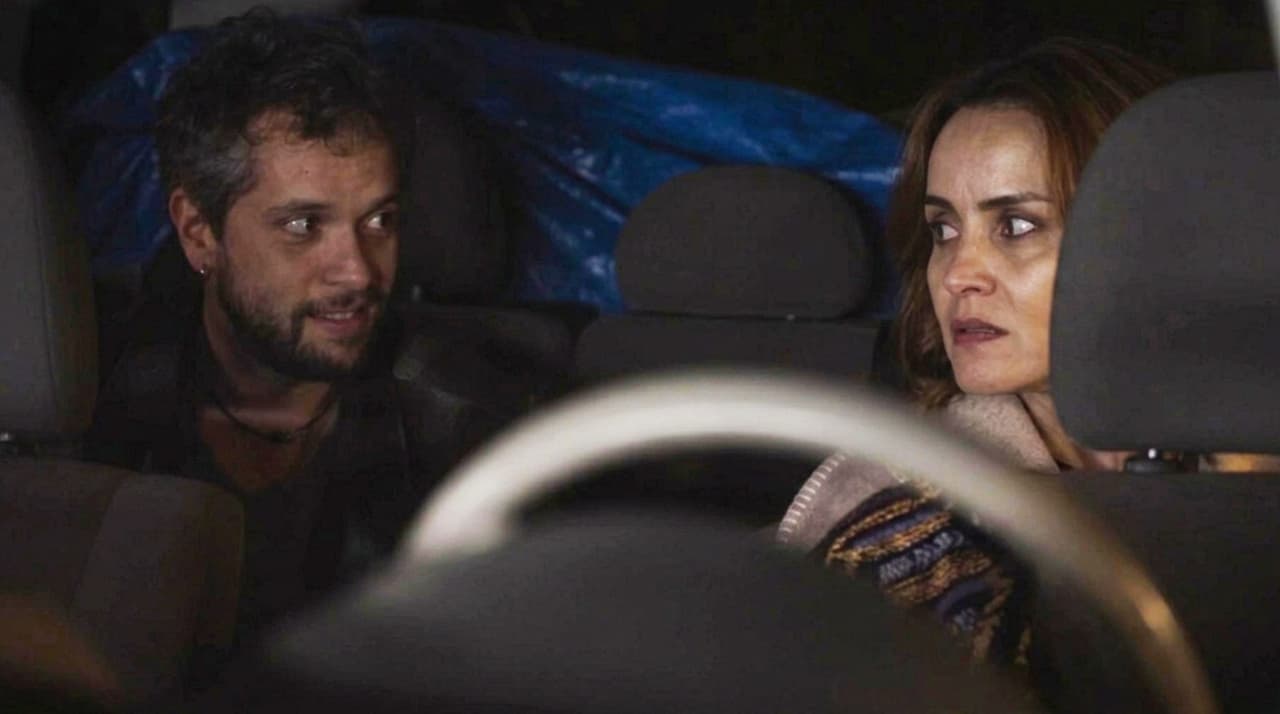 Paloma decide meter al Trenza a la hacienda | Mi Rival | Capítulo 28