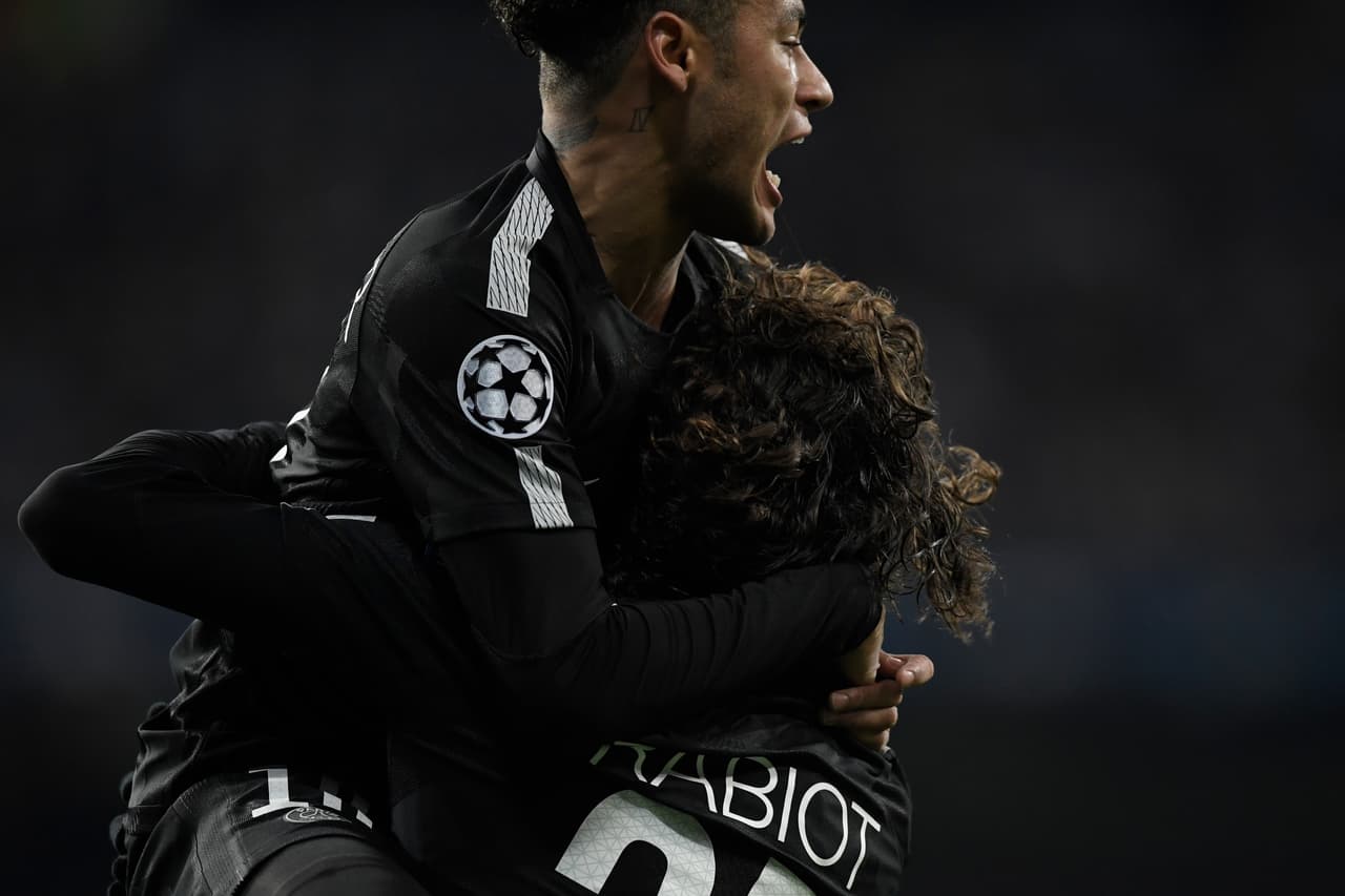 Precisamente, al minuto 33 del primer tiempo, tras una jugada de Neymar, el balón le quedó a Adrien Rabiot para que definiera en el rebote y abriera el marcador.