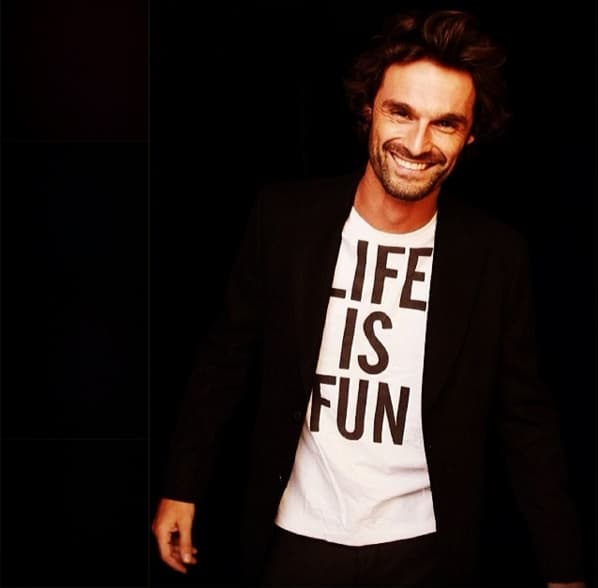 Iván Sánchez regresa a la pantalla chica protagonizando "Yago", una serie llena de venganza, pasión y mucha adrenalina.