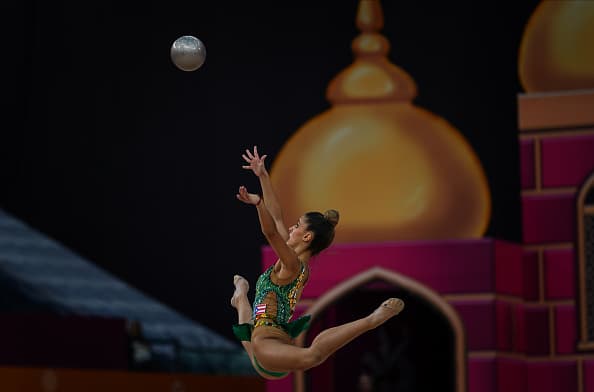 Giuliana Cusnier de Puerto Rico durante el 37mo Campeonato Mundial de Gimnasia Rítmica en Baku, Azerbaiyán.