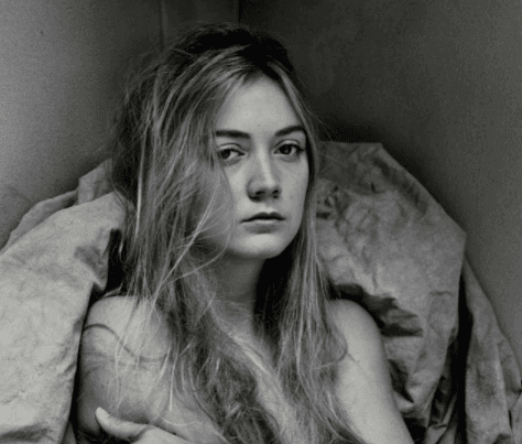 Inquietud por Billie Lourd tras las muertes de su madre y su abuela, Carrie Fisher y Debbie Reynolds