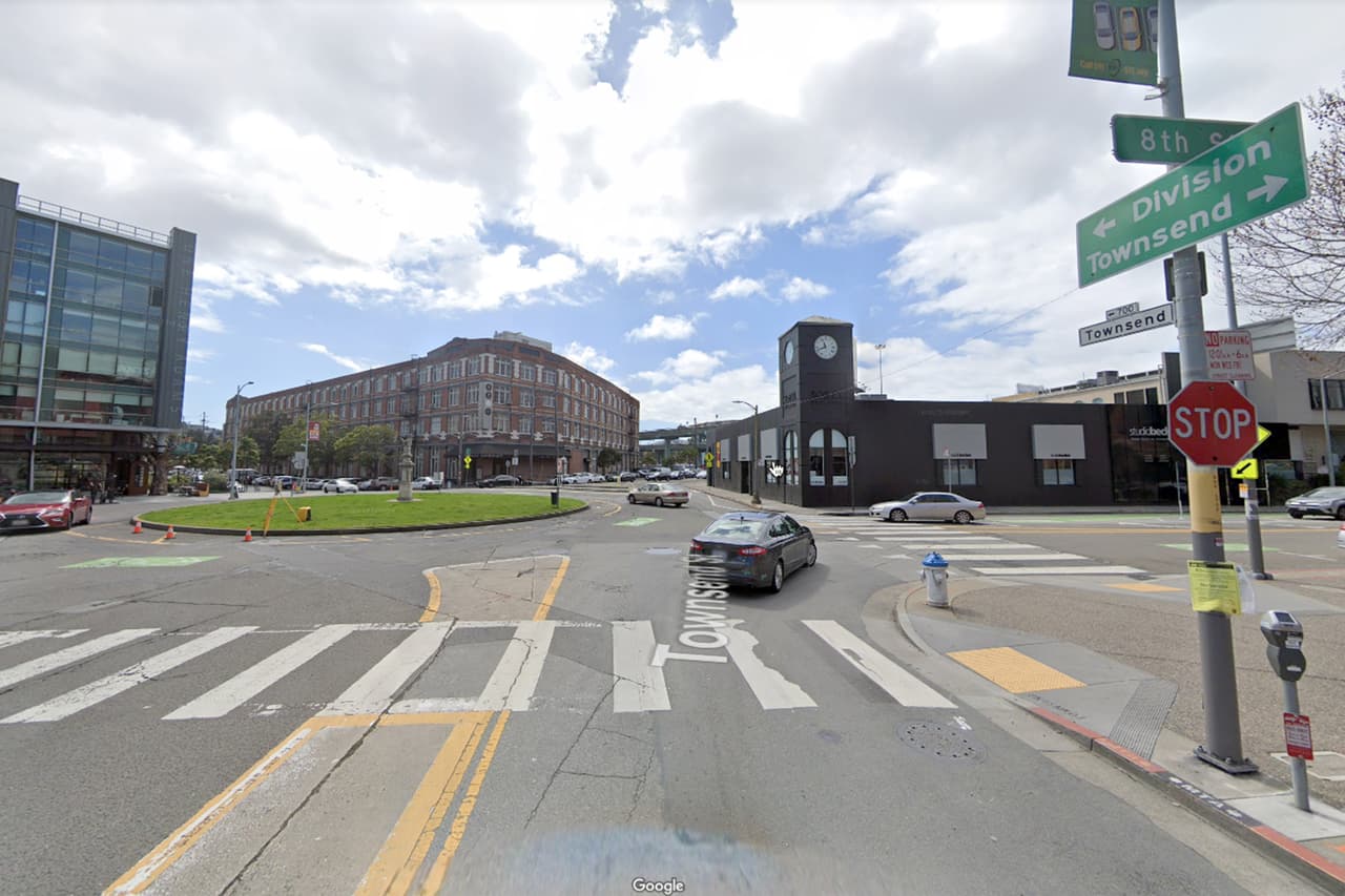 <b>Puesto 4. San Francisco, California.</b> Vecindario delimitado entre las calles Division, 9, Brennan,10, Bryant, 11, Harrison , 6 y Townsend.
<br>
<br>
<b>Crímenes violentos previstos por año:</b> 296
<br>
<br>
<b>Tasa de delitos violentos prevista:</b> 298 delitos por cada 1,000 habitantes. Los residentes de “este grupo cuadras en el centro de San Francisco tienen un ingreso familiar medio de 158,958 dólares por año, por encima del 97% de los demás vecindarios del país, dijo de Bonviller.