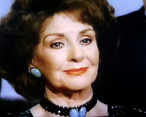 El escritor Carlos Olmos tenía en mente a Marga López para dar vida a la venenosa villana. La primera actriz rechazó el papel y fue así como María Rubio se convirtió en la líder de la manada.