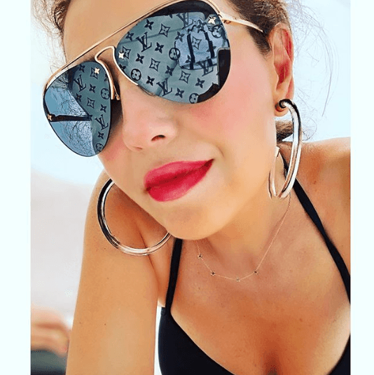 Thalía continúa disfrutando del verano al máximo con su familia y amigos. En esta ocasión, viajó a Italia para pasar unos días llenos de diversión.
<br>