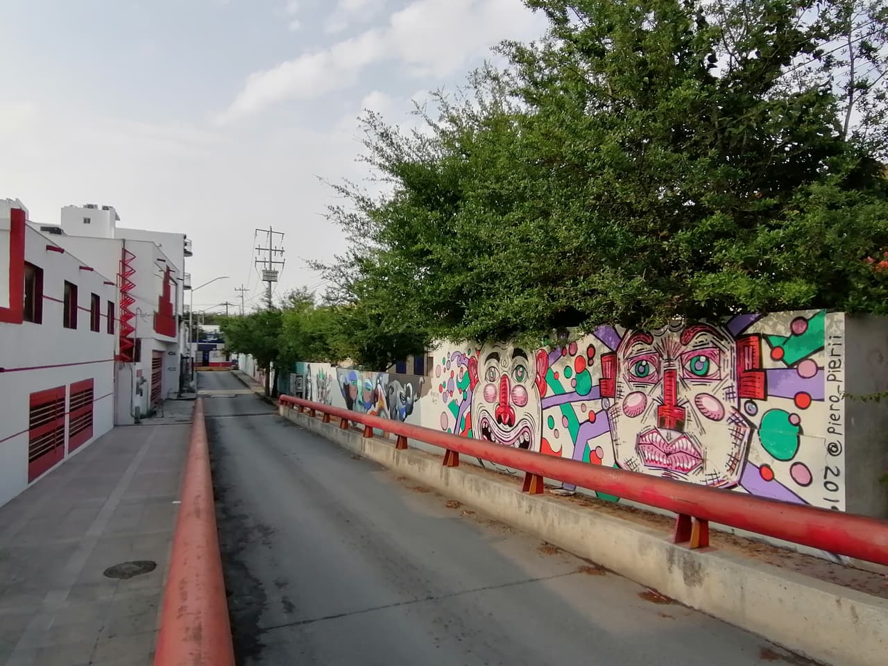 México se prepara para entrar este mes en la fase 3, de contagios acelerados, el cual espera mitigar con estas medidas de prevención y sana distancia, según reporta Infobae.