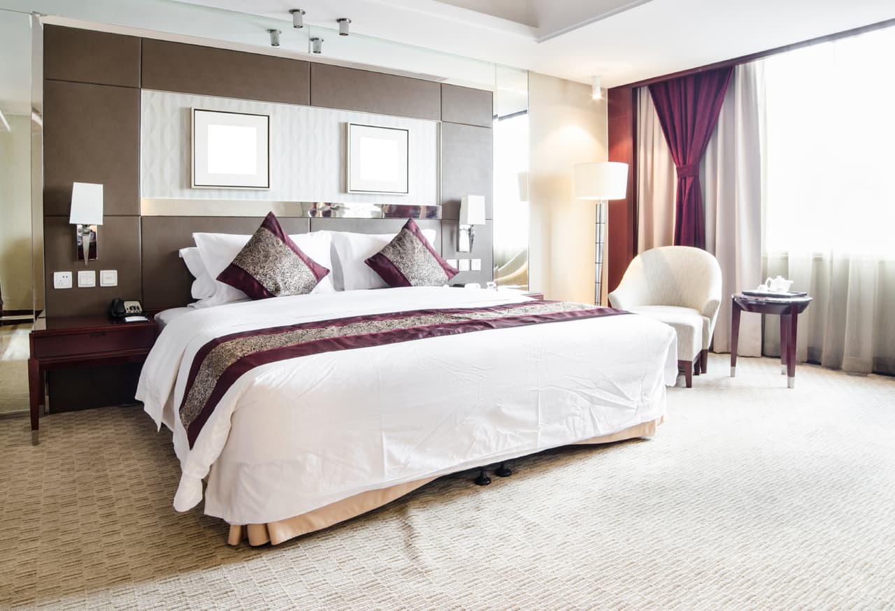 ¿Quieres lograr la recámara de tus sueños? Descubre estas prácticas ideas de decoración de dormitorios, para que tu espacio personal resulte tan hermoso como acogedor.