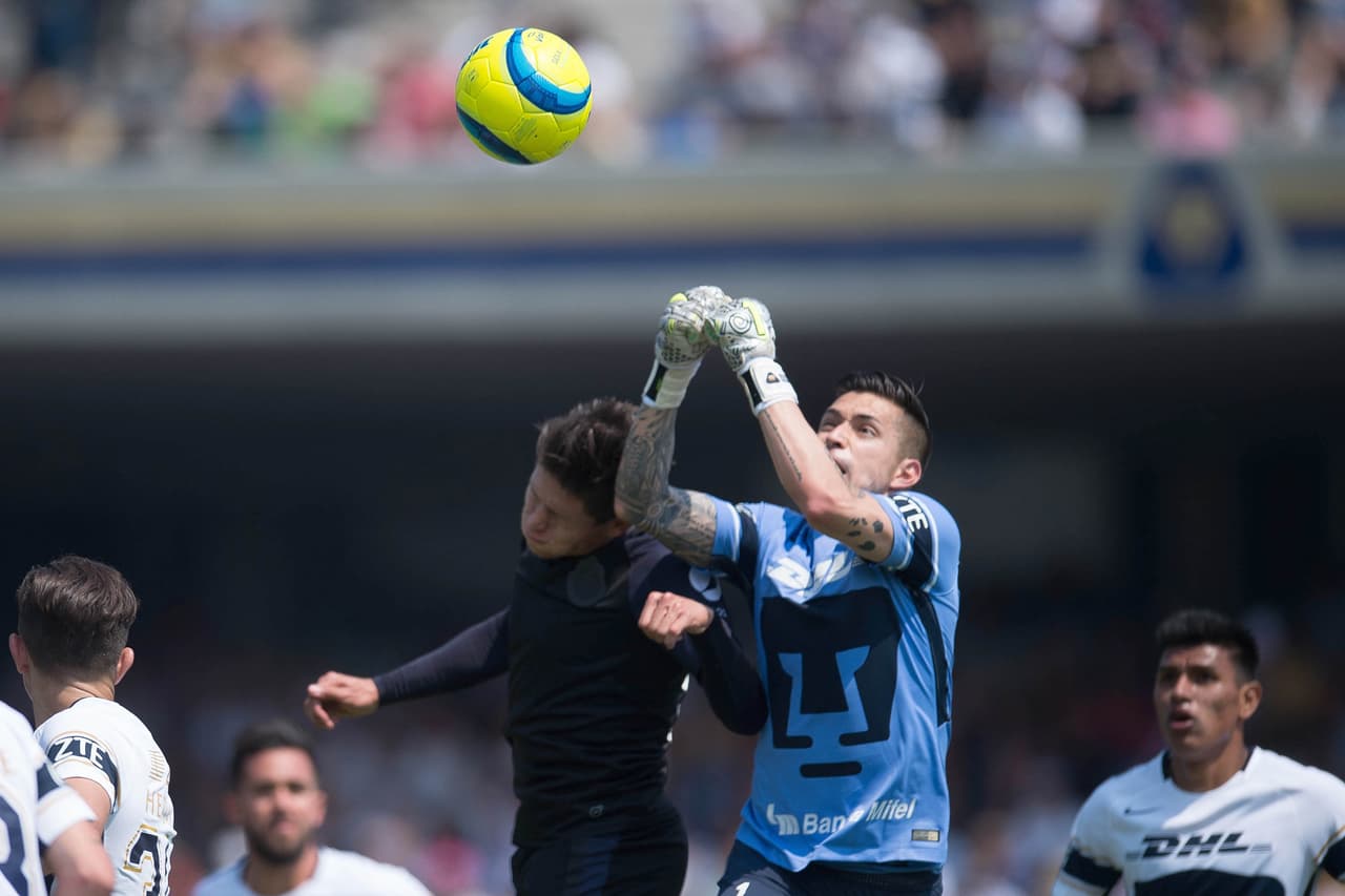 Chivas está teniendo un torneo para el olvido y Pumas está perdiendo el impulso con el que comenzó la competición.