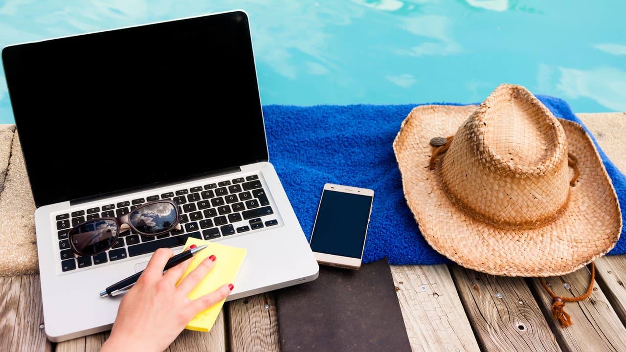 Trabajo para jóvenes: consejos para encontrar tu primer empleo este verano