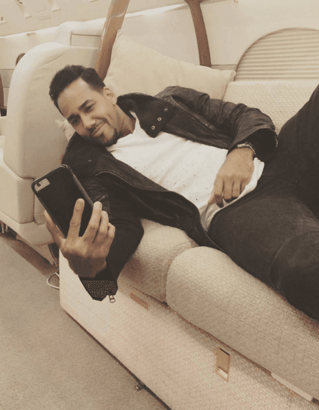 Selfie time! Siempre es momento de capturar la mejor pose y compartirla con sus fans.