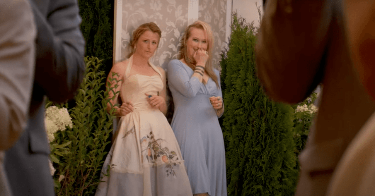 En su caso, lo hizo en dos películas: en ‘Evening’, 
<b>Mamie Grummer</b> interpretó el mismo personaje, pero más joven, y ‘Riki and the Flash’, le dieron vida a una madre e hija.